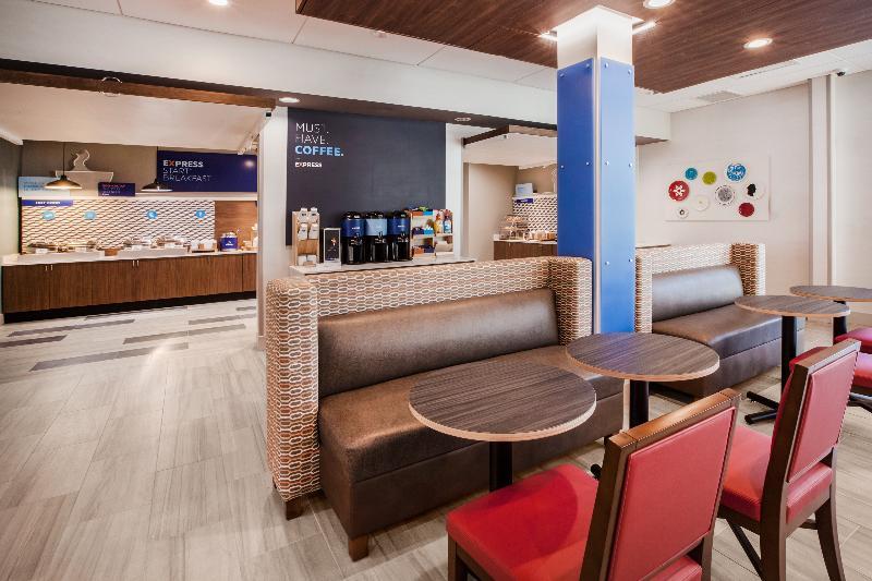 Holiday Inn Express & Suites - Elkhart North By Ihg Exterior foto